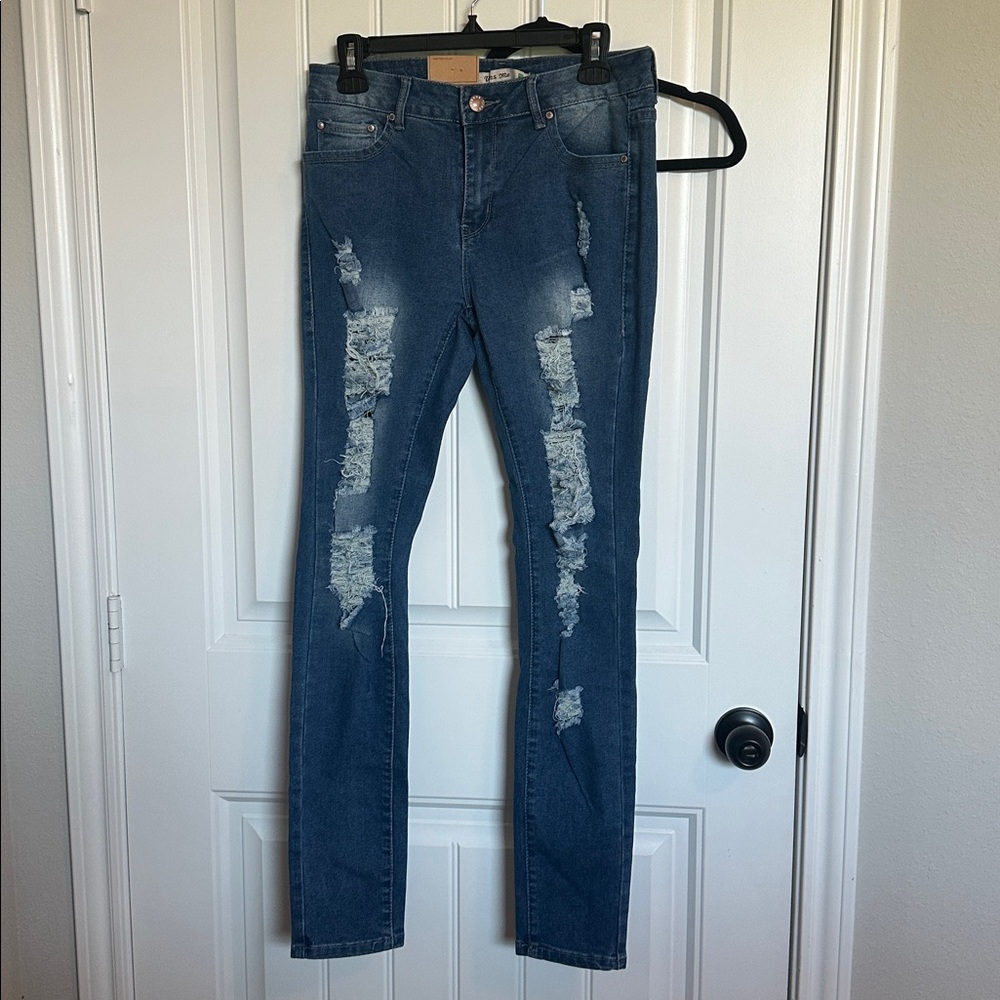 Trendy Distressed Skinny Jeans in Blue